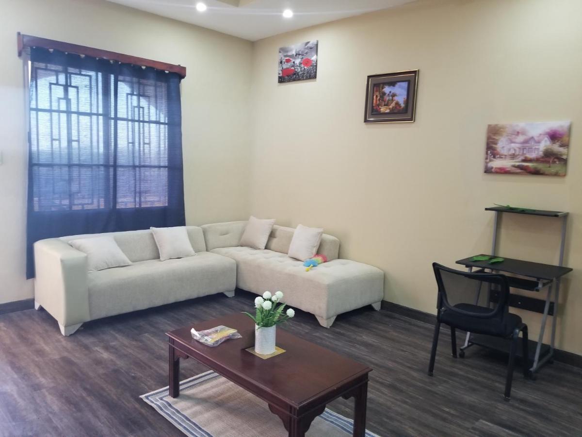 Royal View Apartment Plus Белиз-Сити Экстерьер фото